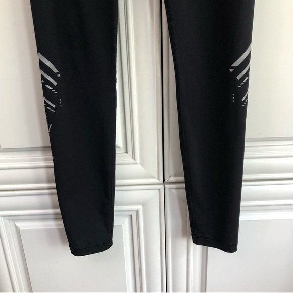 Ivivva by Lululemon mesh accent girl’s leggings - Picture 3 of 9